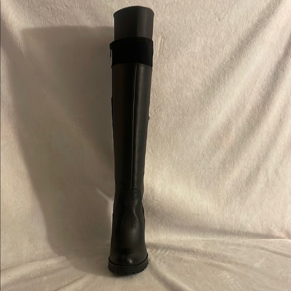 Elegant Black Knee-High Women's Boots - Picture 6 of 9